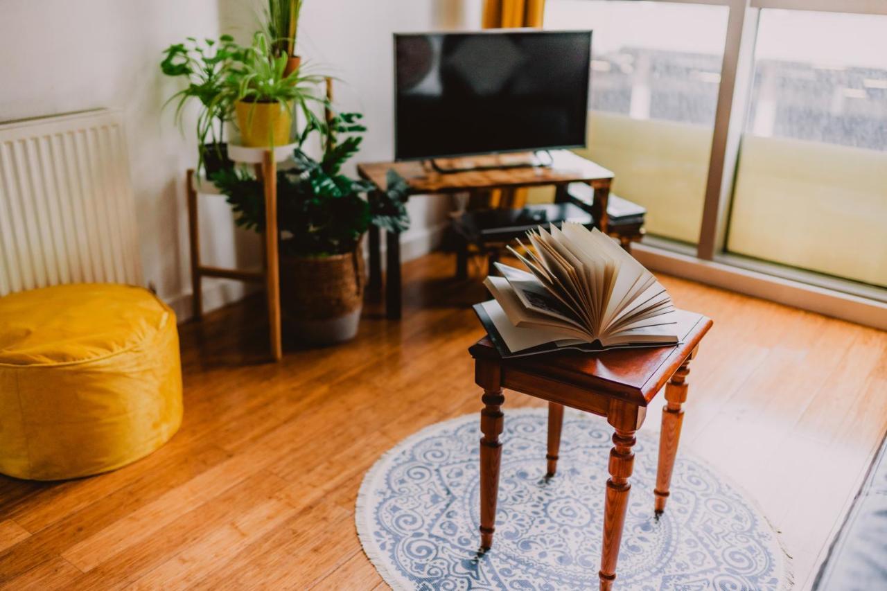 Lovely Bohemian Apartment In Heart Of City Life Glasgow Dış mekan fotoğraf